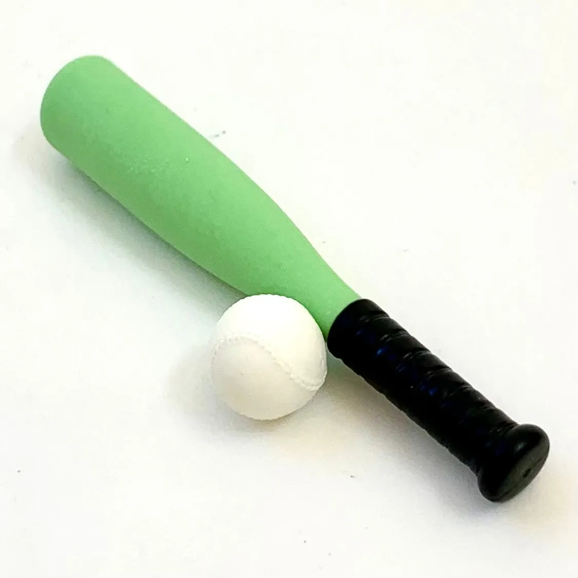 38194 IWAKO BASEBALL ERASERS-60