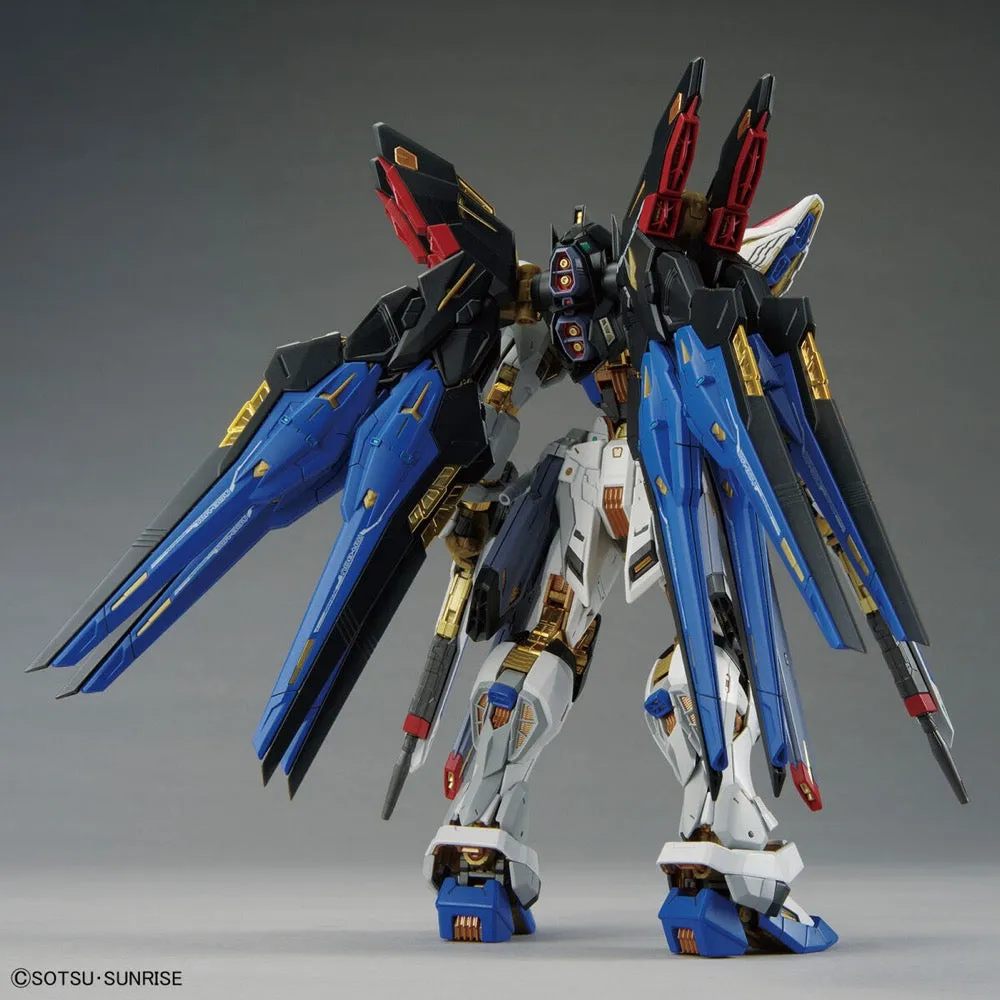 Bandai 5063368 MGEX 1/100 Strike Freedom Gundam