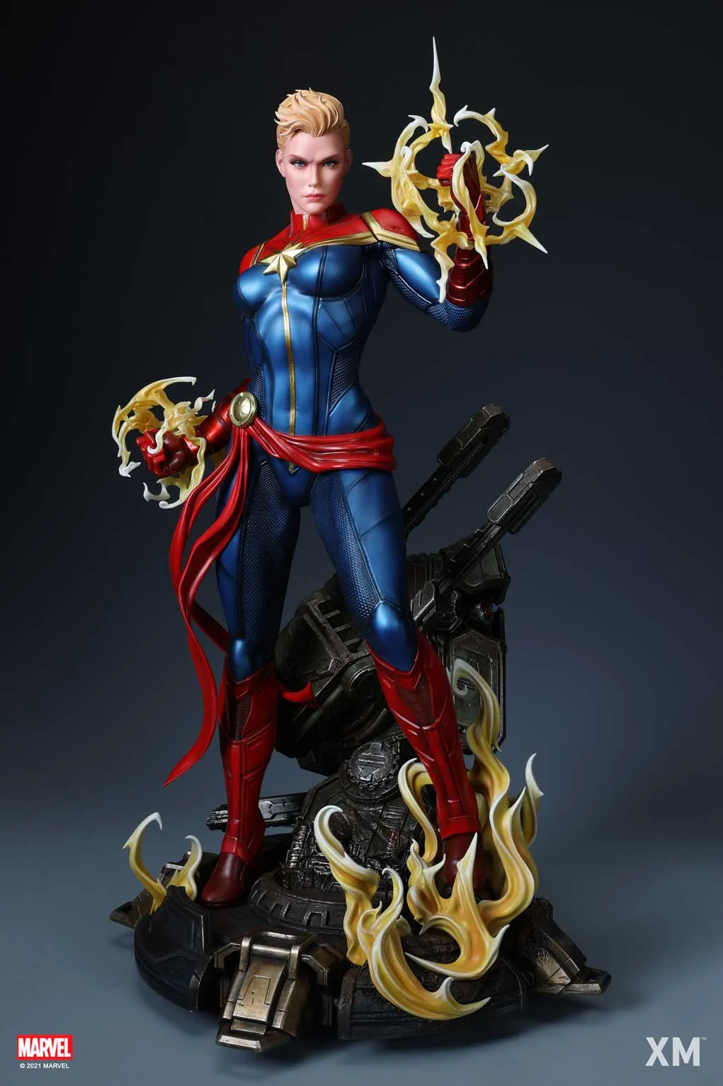 Captain Marvel 1/4 Scale Premium Statue