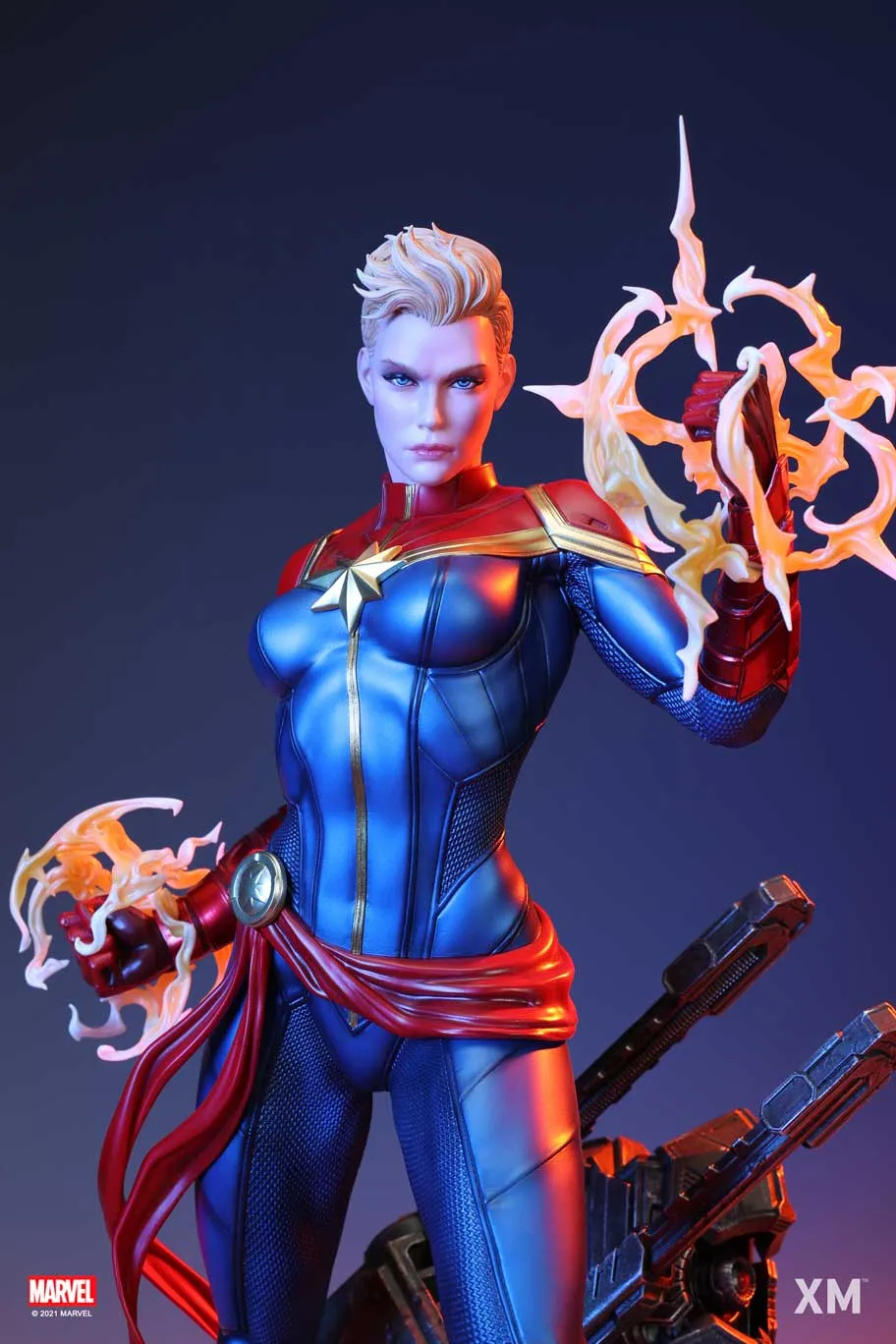 Captain Marvel 1/4 Scale Premium Statue