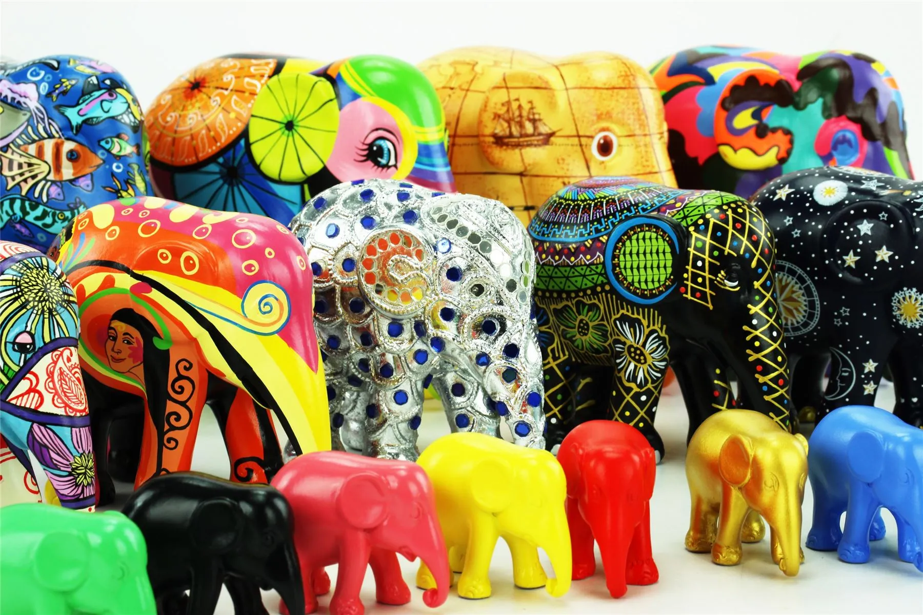 Limited Edition Replica Elephant - Tales of Discovery (15cm)