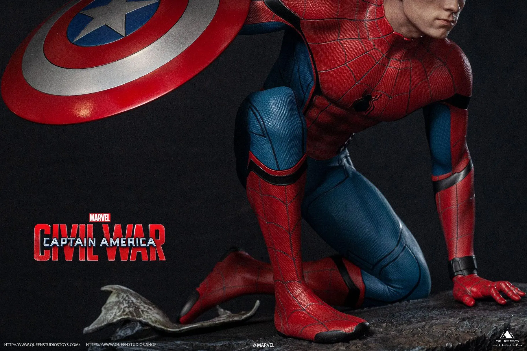 Spider-Man Civil War Premium Statue