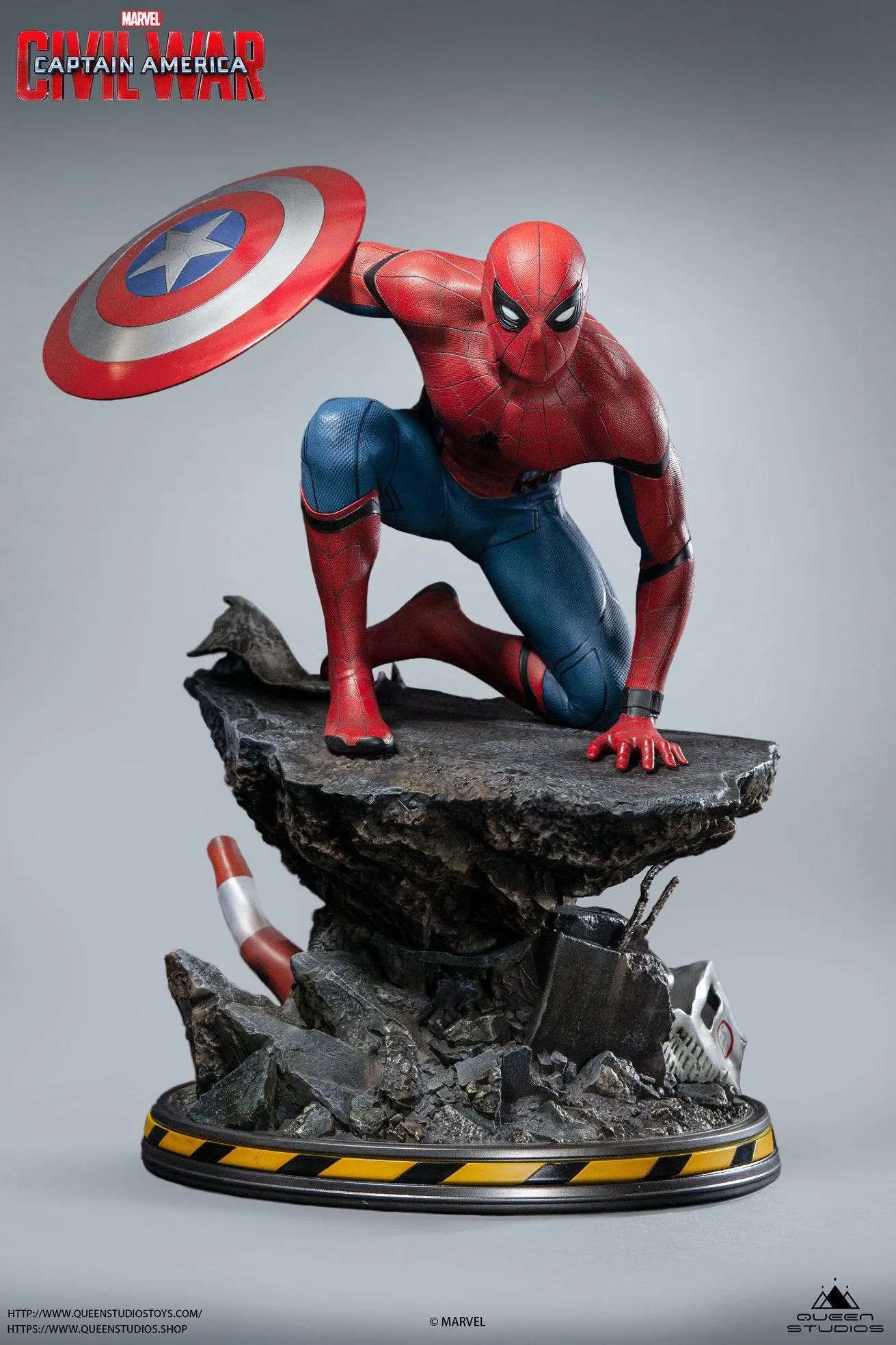 Spider-Man Civil War Premium Statue