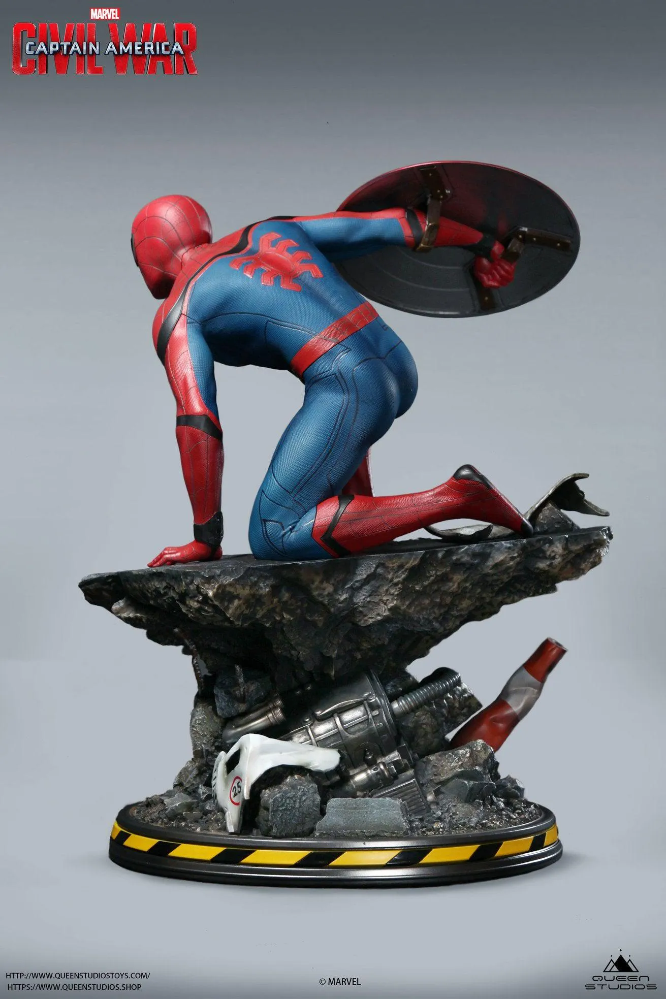 Spider-Man Civil War Premium Statue