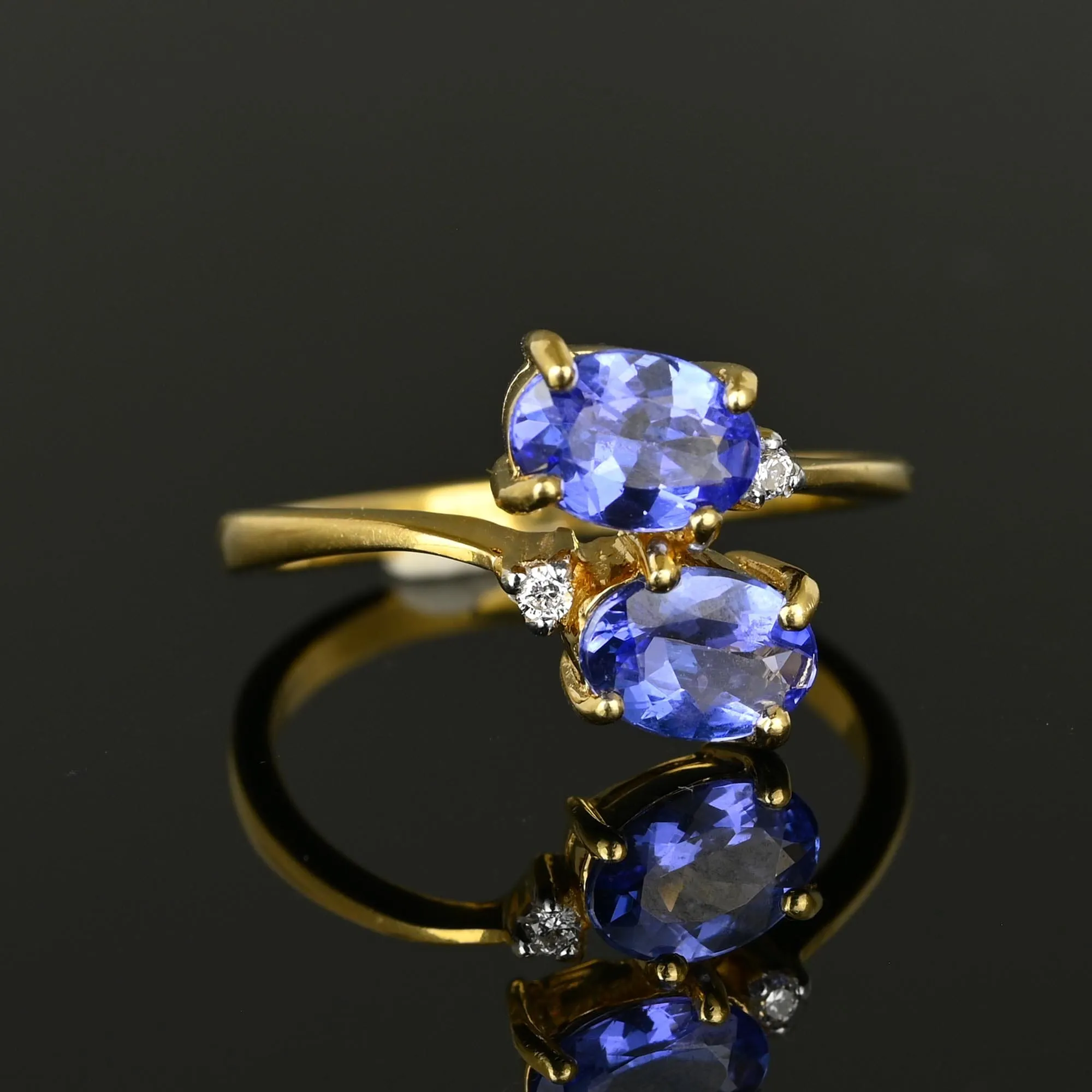 Toi et Moi 18K Gold Diamond Tanzanite Ring