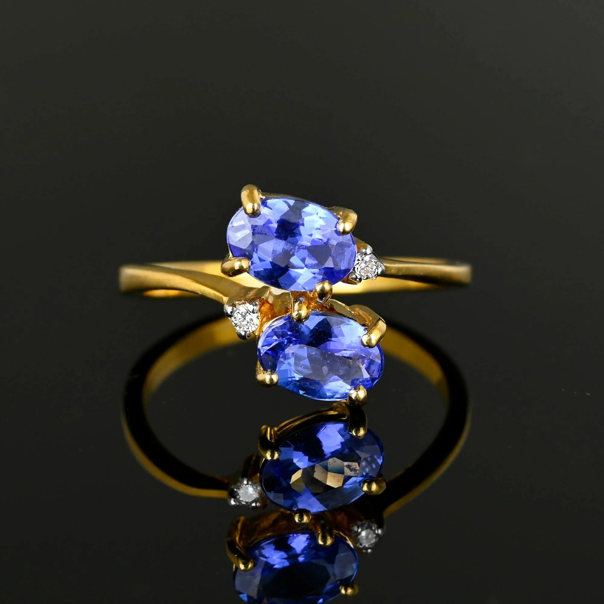 Toi et Moi 18K Gold Diamond Tanzanite Ring