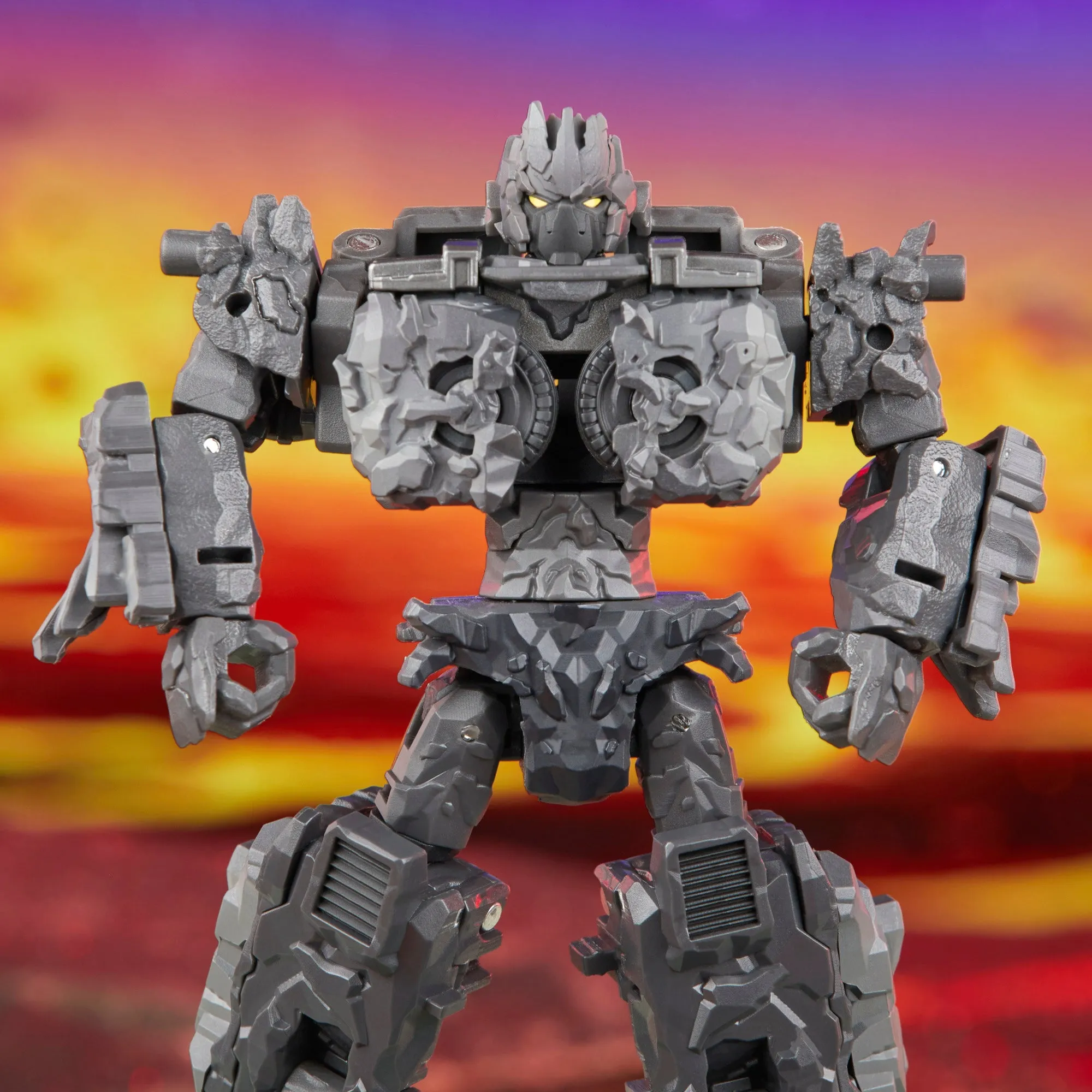 Transformers Legacy United Deluxe Class Infernac Universe Magneous