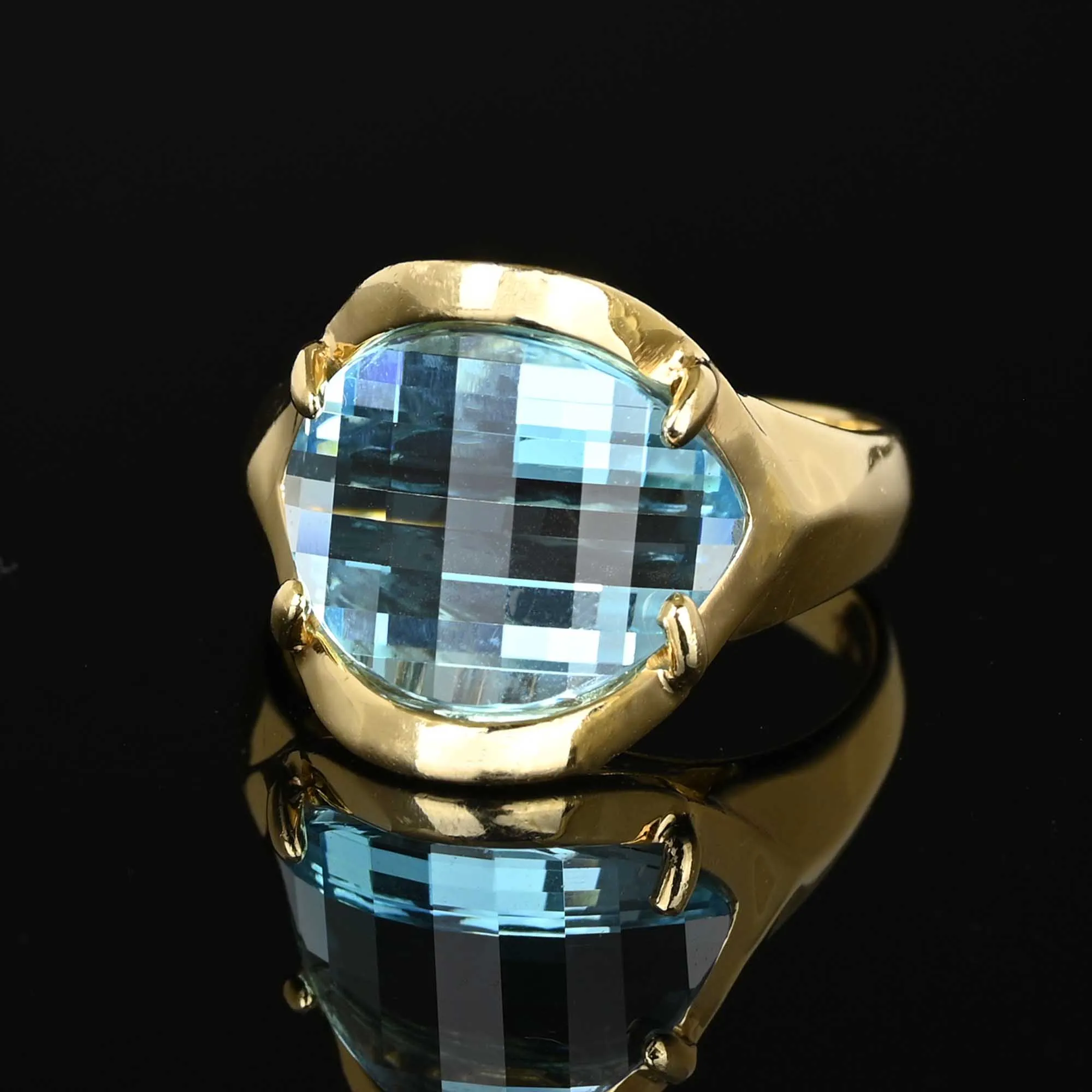 Vintage Checkerboard Blue Topaz Ring in 14K Gold