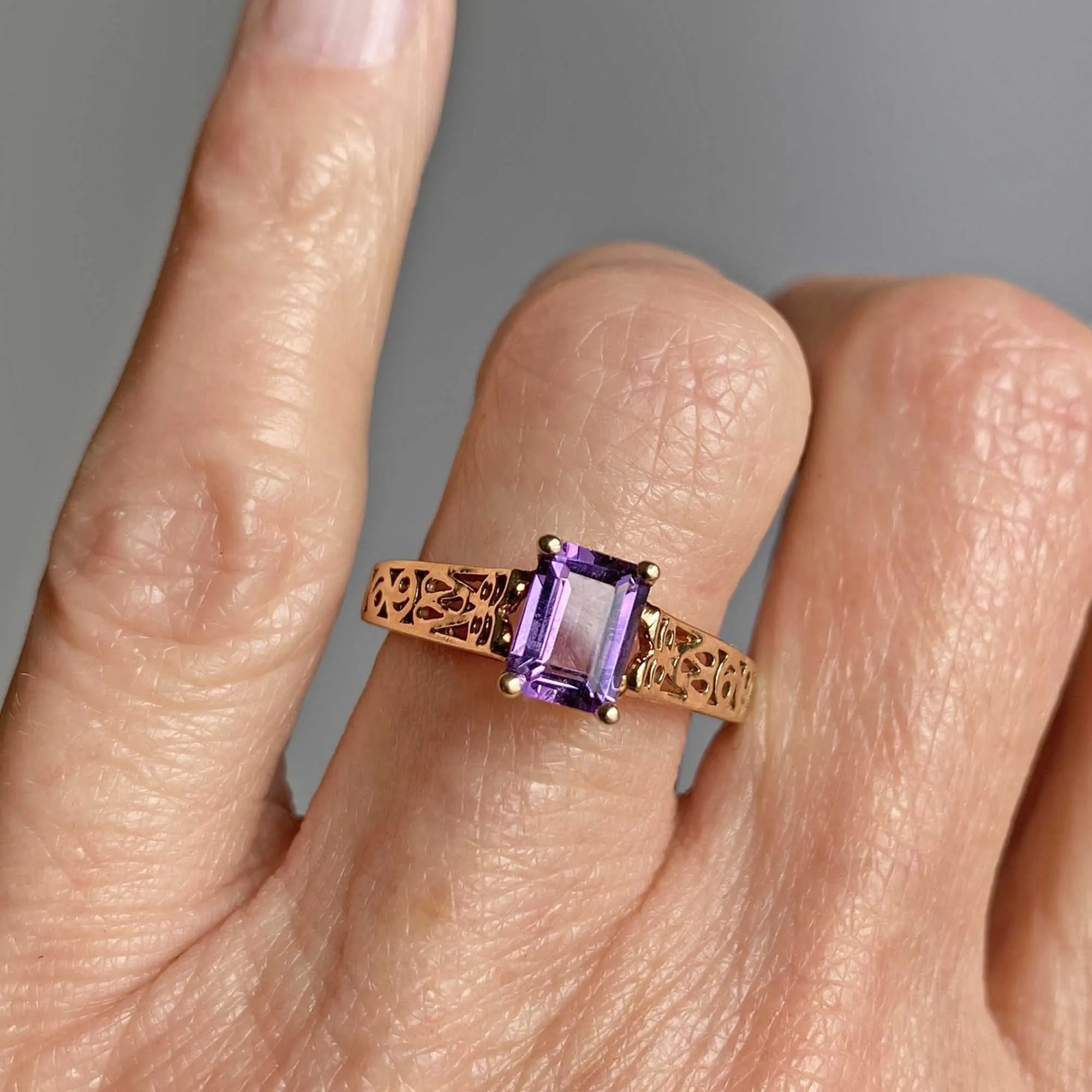 Vintage Gold Filigree Step Cut Amethyst Ring